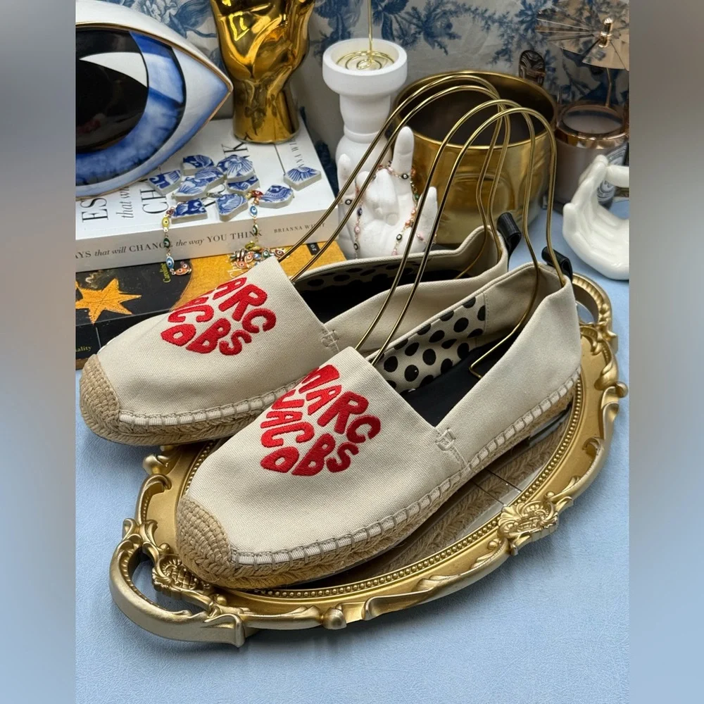 🆕 MARC JACOBS 🧿 NWOB The Marc Heart Espadrille Flat, Red & Cream - Sz 39 US 9